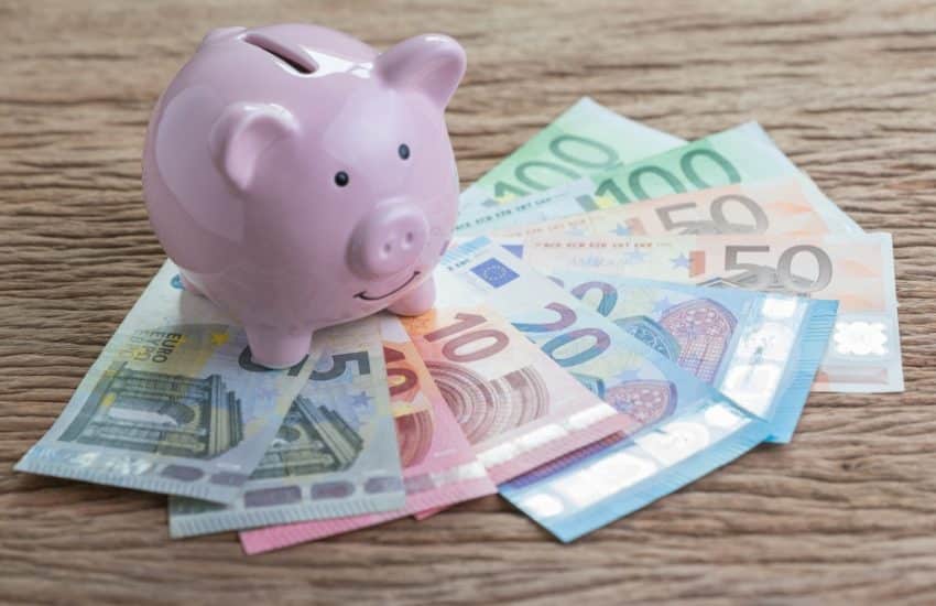 geld besparen maandelijkse lasten