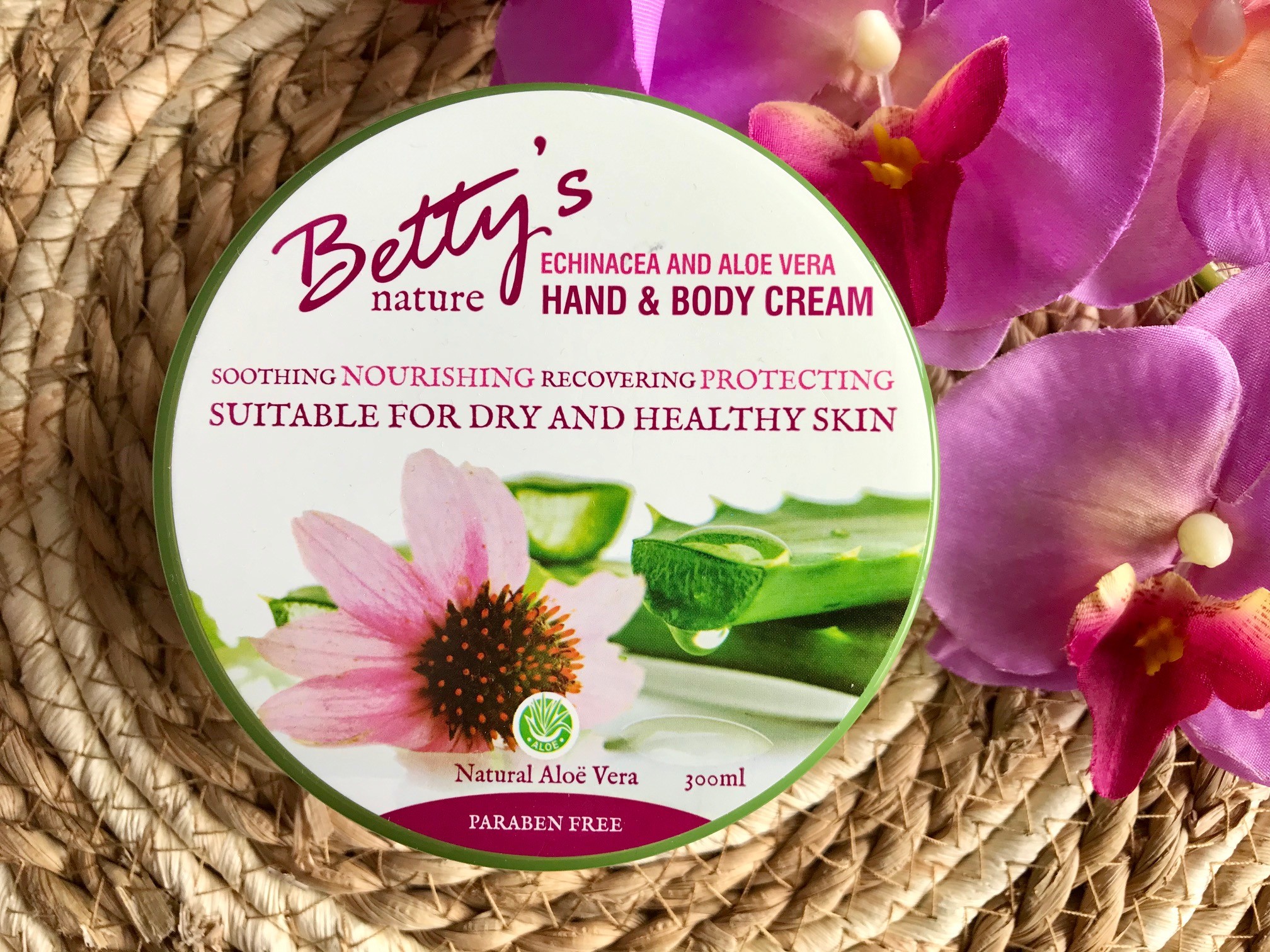 betty's nature hand & body cream