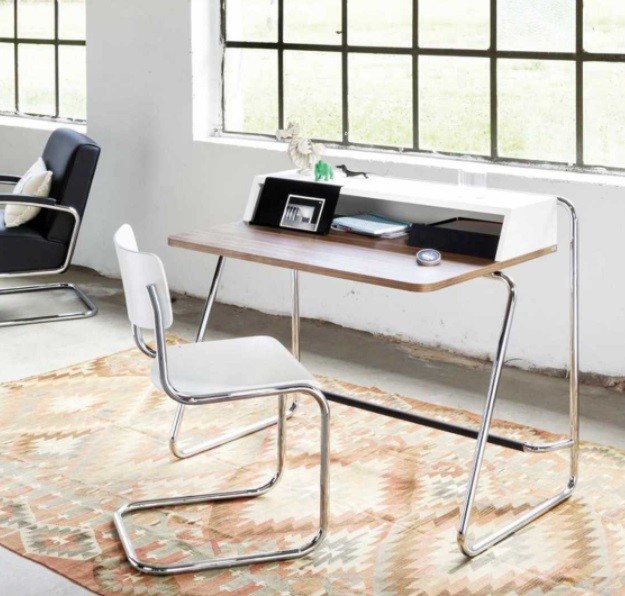 Thonet S1200 Bureau & S43 Stoel Thuiswerkplek