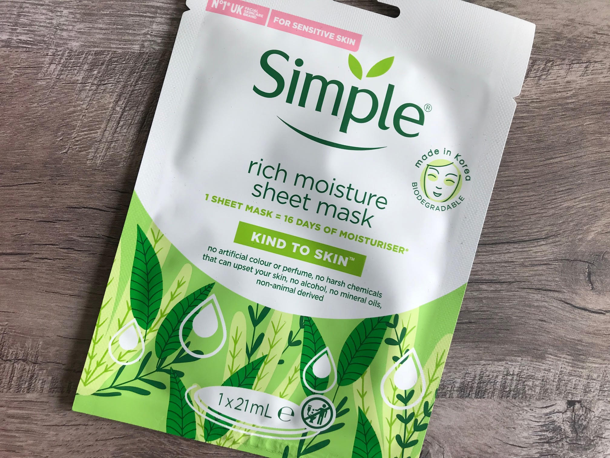 simple rich moisture sheet mask