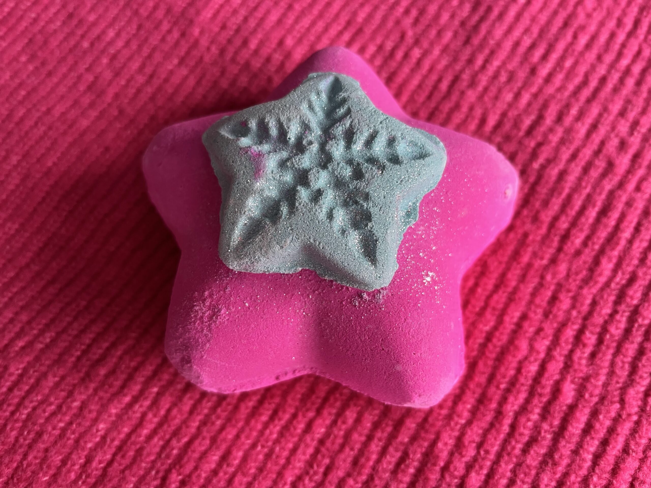 lush snow fairy bath bomb