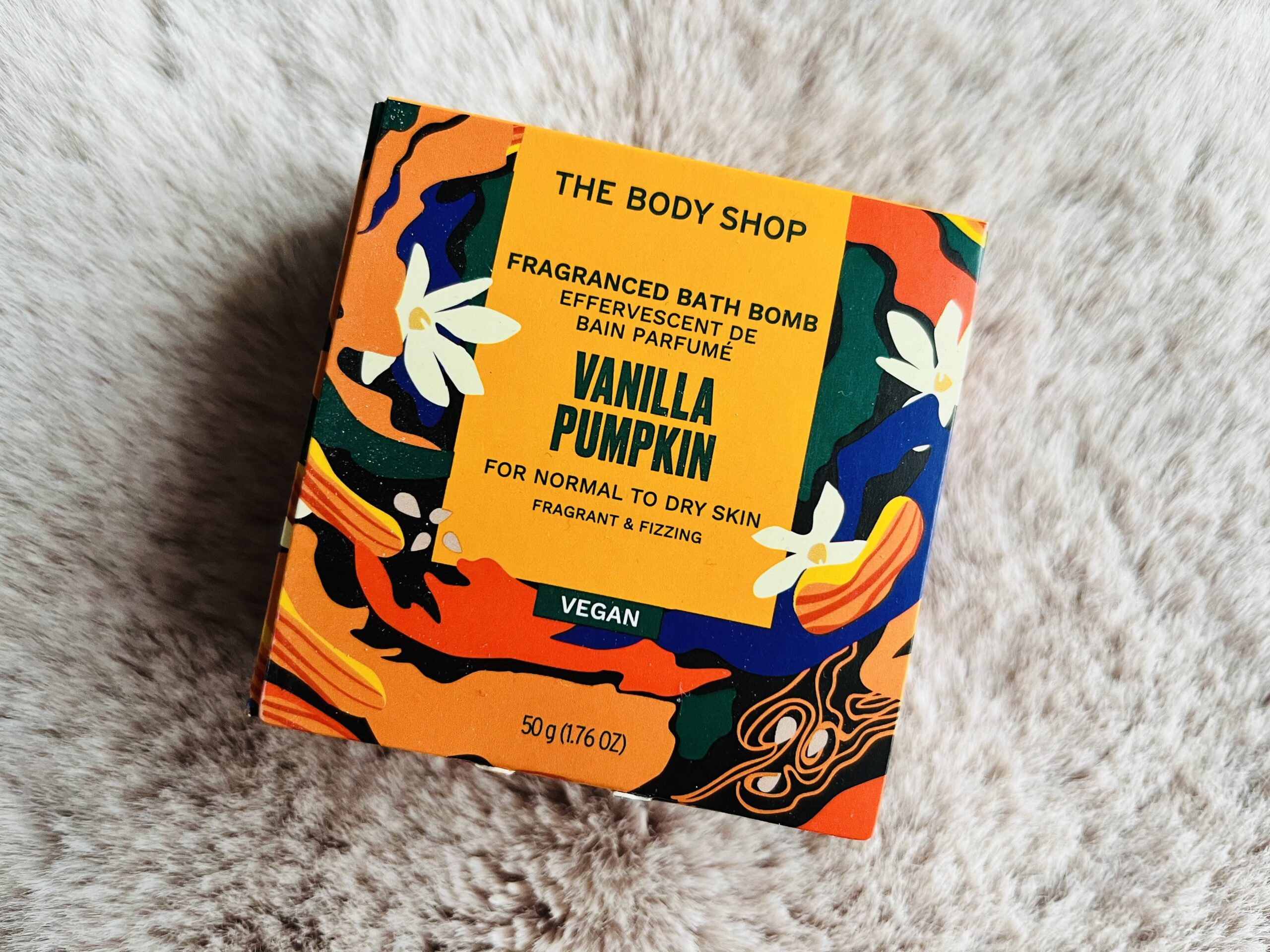 the body shop vanilla pumpkin bath bomb