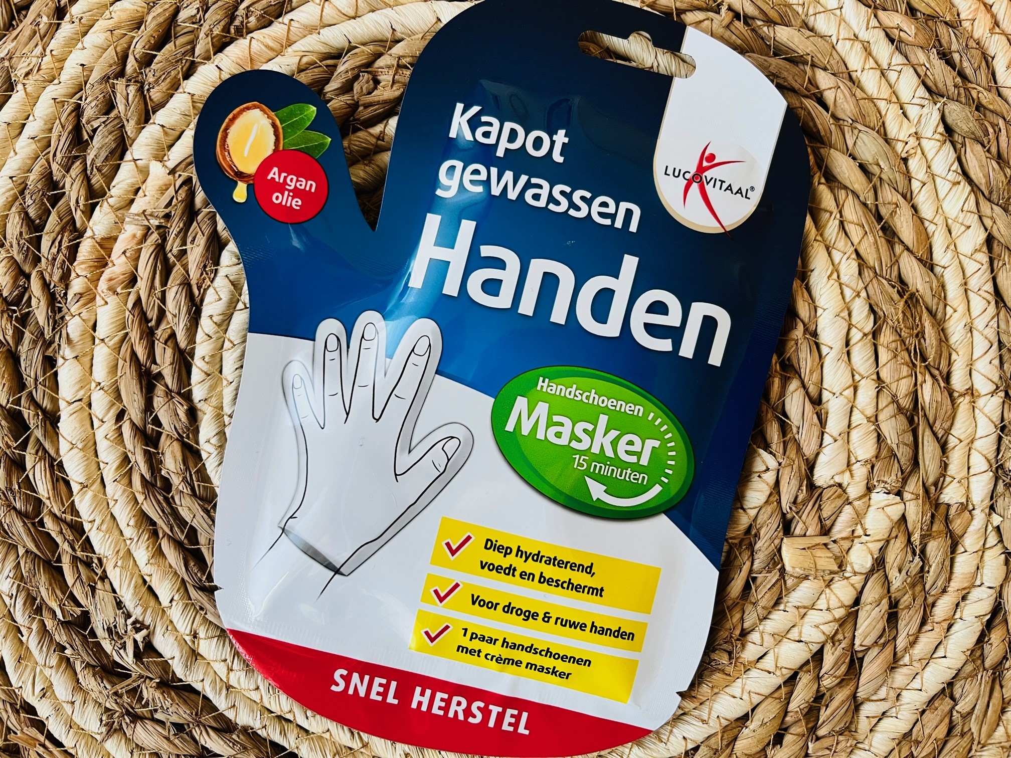 lucovitaal kapot gewassen handenmasker