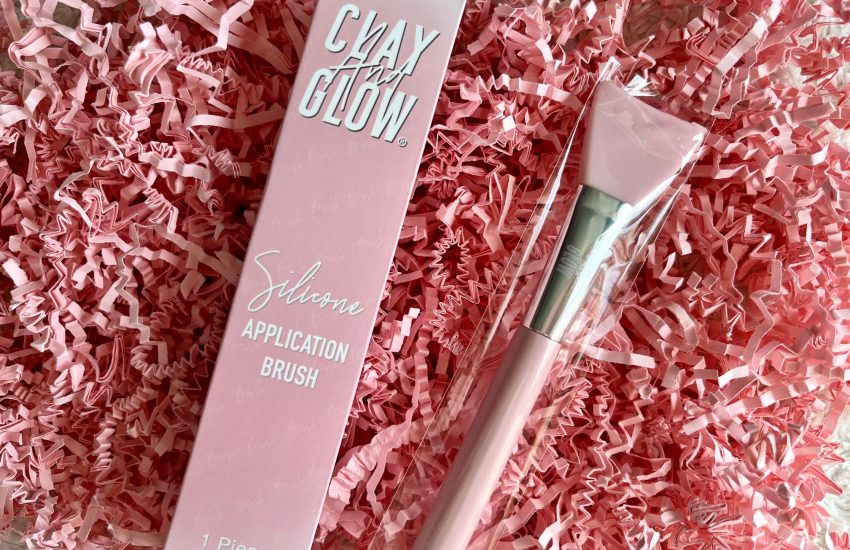 clay and glow silicone application brush
