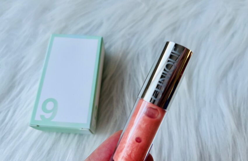 Clinique Pop Splash Lip Gloss + Hydration in Air Kiss