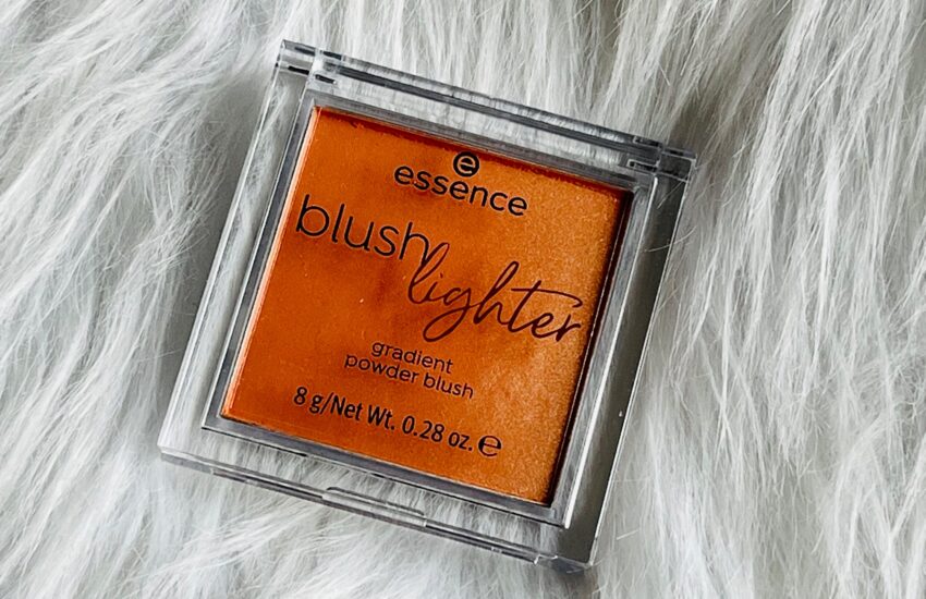 essence blush lighter powder blush