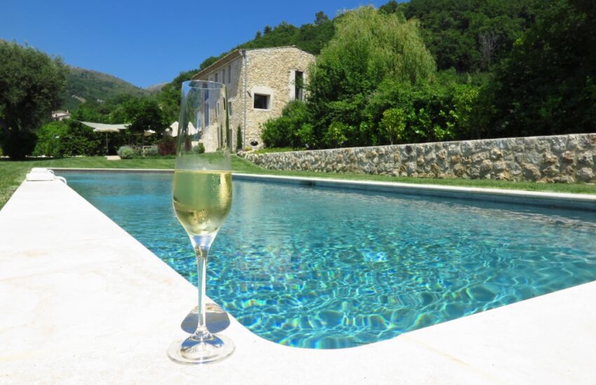 vakantiehuis met zwembad in de provence
